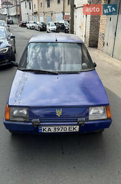 Хэтчбек ЗАЗ 1102 Таврия-Нова 2003 в 