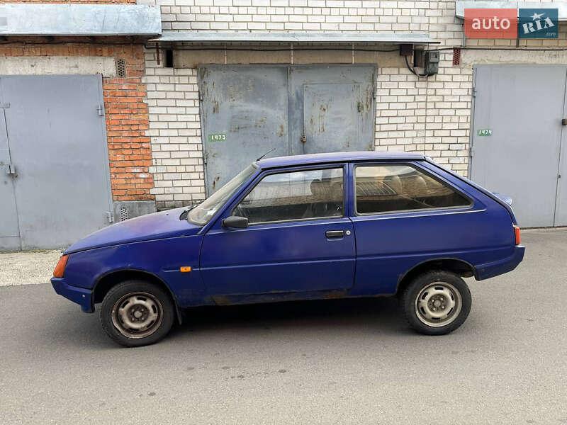 Хэтчбек ЗАЗ 1102 Таврия-Нова 2003 в Киеве фото 5 Хэтчбек ЗАЗ 1102 Таврия-Нова 2003 в Киеве