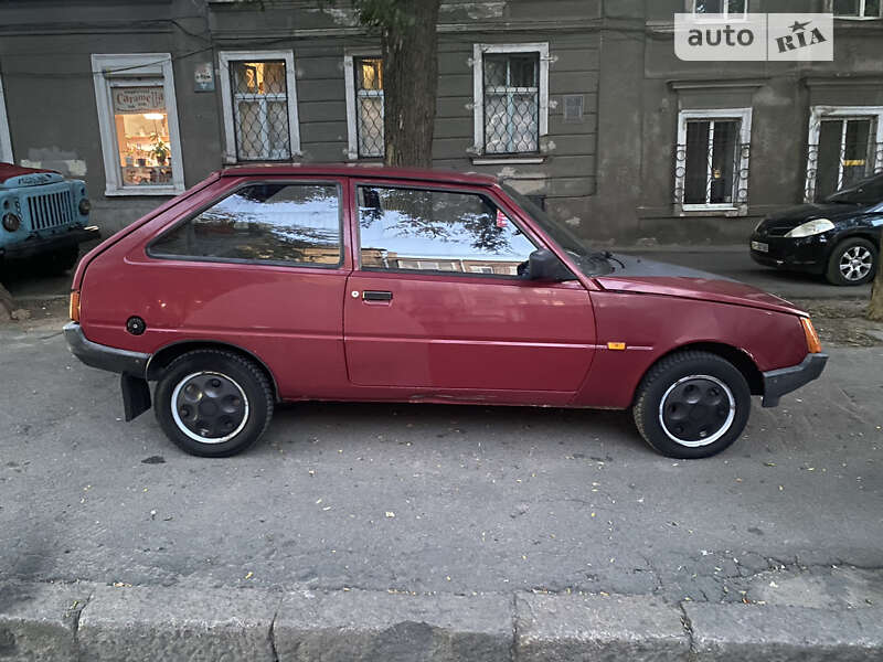 Хетчбек ЗАЗ 1102 Таврія-Нова 2004 в Одесі фото 4 Хетчбек ЗАЗ 1102 Таврія-Нова 2004 в Одесі