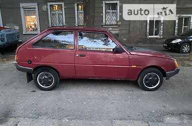Хэтчбек ЗАЗ 1102 Таврия-Нова 2004 в 