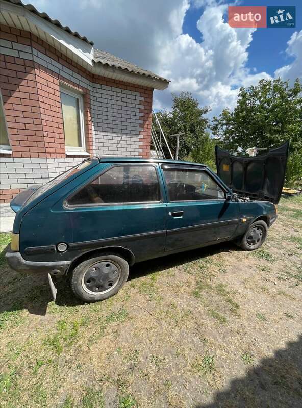 Хэтчбек ЗАЗ 1102 Таврия-Нова 2000 в Елизаветовке