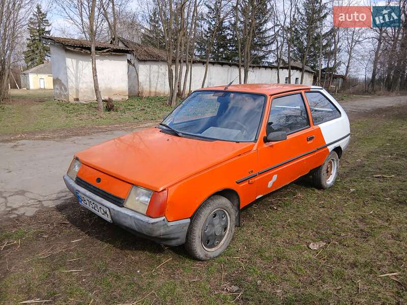 Хетчбек ЗАЗ 1102 Таврія-Нова 2004 в Озаринцях