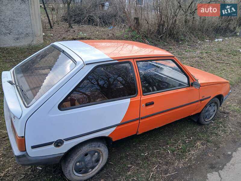 Хетчбек ЗАЗ 1102 Таврія-Нова 2004 в Озаринцях