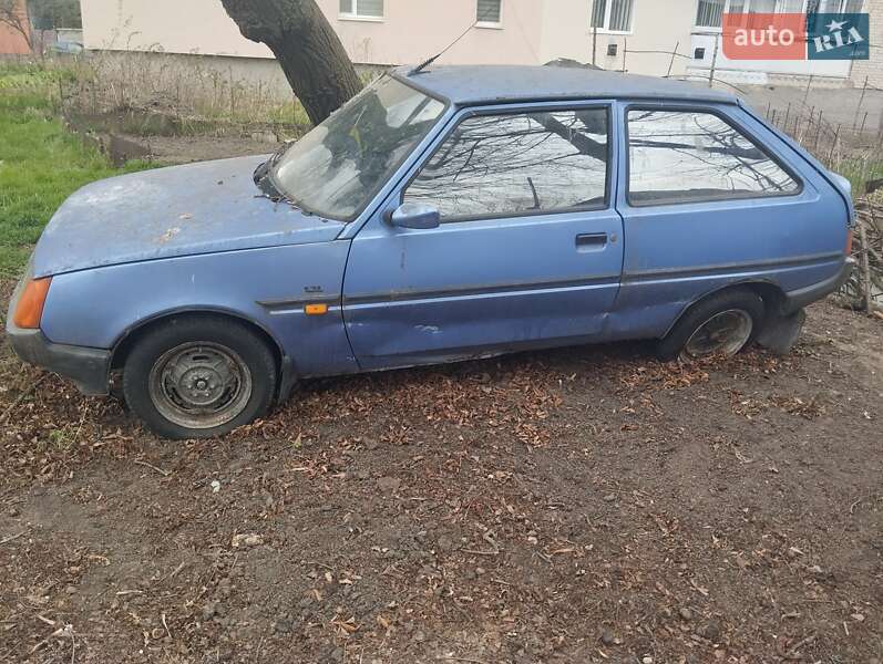 Хетчбек ЗАЗ 1102 Таврія-Нова 2003 в 