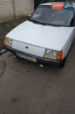 Хэтчбек ЗАЗ 1102 Таврия-Нова 2006 в 