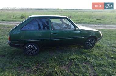 Хэтчбек ЗАЗ 1102 Таврия-Нова 2003 в 