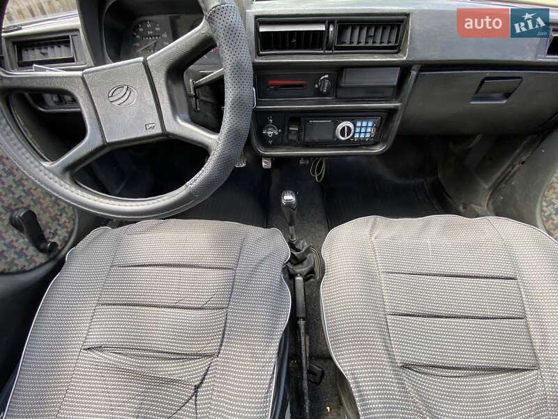 Хэтчбек ЗАЗ 1102 Таврия-Нова 2002 в Тростянце фото 7 Хэтчбек ЗАЗ 1102 Таврия-Нова 2002 в Тростянце