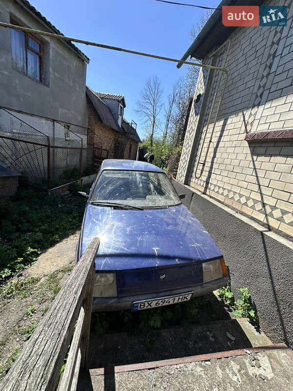 Хэтчбек ЗАЗ 1102 Таврия-Нова 2002 в 