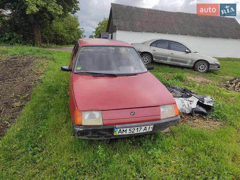 Хэтчбек ЗАЗ 1102 Таврия-Нова 2007 в Остроге