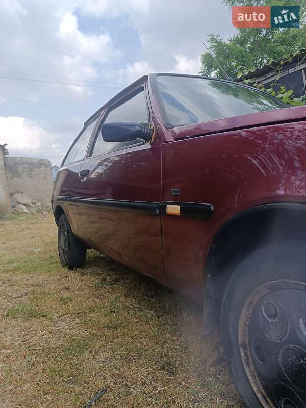 Хэтчбек ЗАЗ 1102 Таврия-Нова 1999 в Николаеве фото 6 Хэтчбек ЗАЗ 1102 Таврия-Нова 1999 в Николаеве