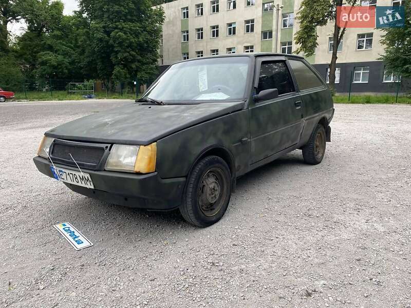 ЗАЗ 1102 Таврия-Нова 2001