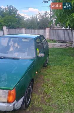 Хэтчбек ЗАЗ 1102 Таврия-Нова 2001 в 
