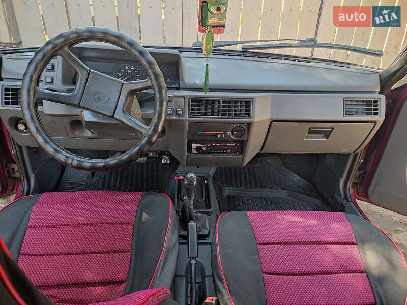 Хэтчбек ЗАЗ 1102 Таврия-Нова 2004 в Херсоне