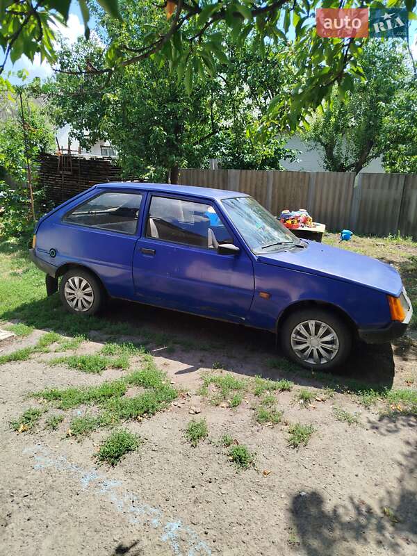 Хетчбек ЗАЗ 1102 Таврія-Нова 2002 в Миргороді