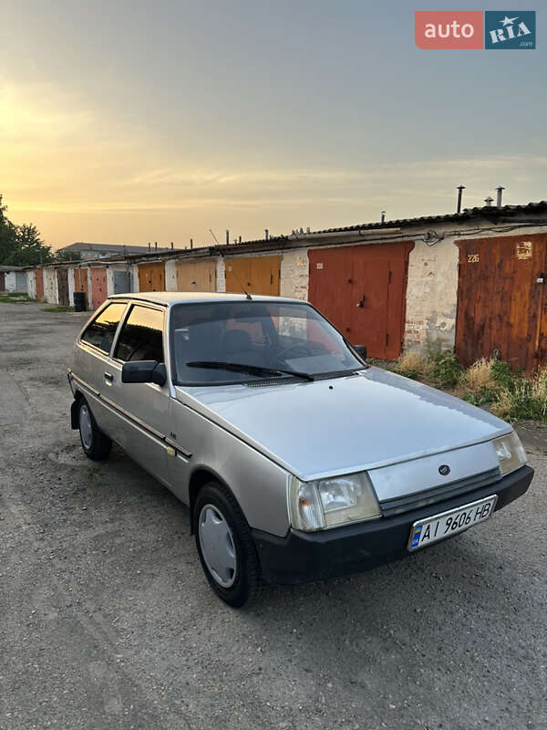 ЗАЗ 1102 Таврія-Нова 2004