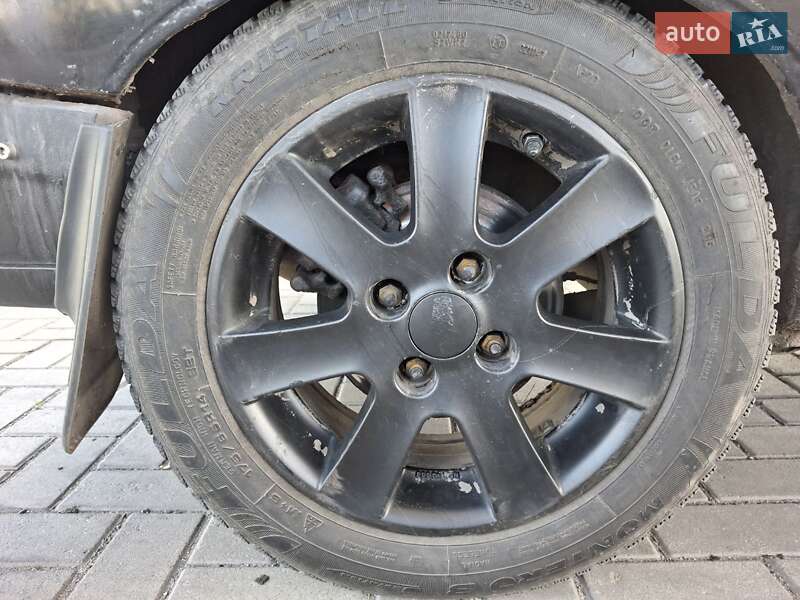 Хэтчбек ЗАЗ 1102 Таврия-Нова 2007 в Семеновке