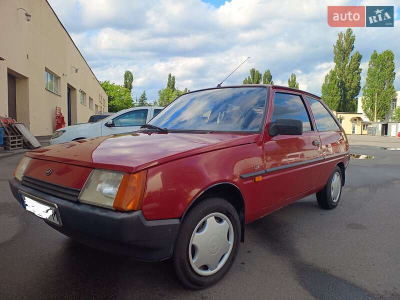 Хетчбек ЗАЗ 1102 Таврія-Нова 2003 в Києві