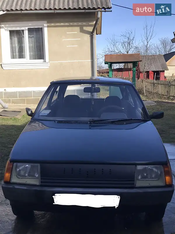 ЗАЗ 1102 Таврія-Нова
