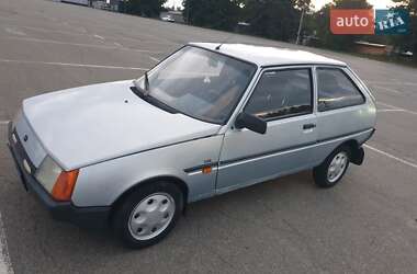 Хэтчбек ЗАЗ 1102 Таврия-Нова 2004 в 