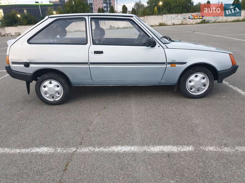 Хетчбек ЗАЗ 1102 Таврія-Нова 2004 в Києві