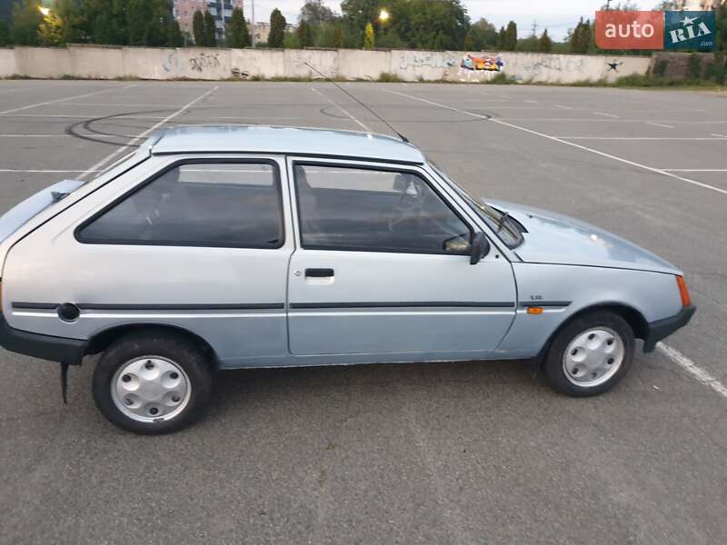 Хетчбек ЗАЗ 1102 Таврія-Нова 2004 в Києві