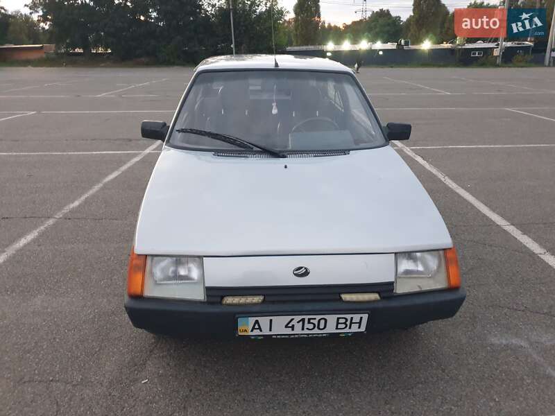Хетчбек ЗАЗ 1102 Таврія-Нова 2004 в Києві