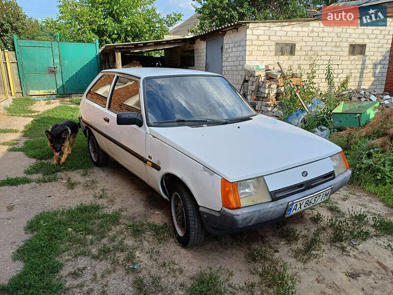 Хетчбек ЗАЗ 1102 Таврія-Нова 2000 в Рогані