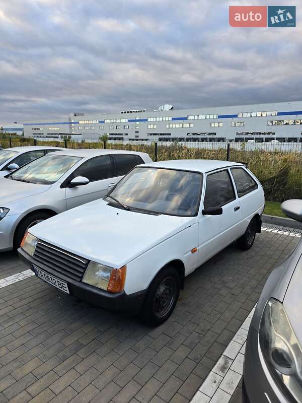 Хетчбек ЗАЗ 1102 Таврія-Нова 2003 в Києві фото 4 Хетчбек ЗАЗ 1102 Таврія-Нова 2003 в Києві