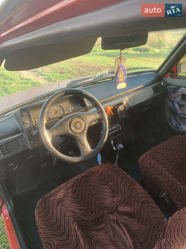 Хэтчбек ЗАЗ 1102 Таврия-Нова 1998 в Демидове фото 45 Хэтчбек ЗАЗ 1102 Таврия-Нова 1998 в Демидове