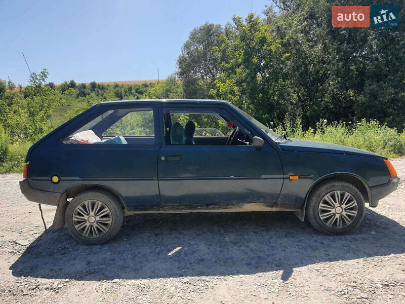 Хэтчбек ЗАЗ 1102 Таврия-Нова 2004 в Збараже фото 3 Хэтчбек ЗАЗ 1102 Таврия-Нова 2004 в Збараже