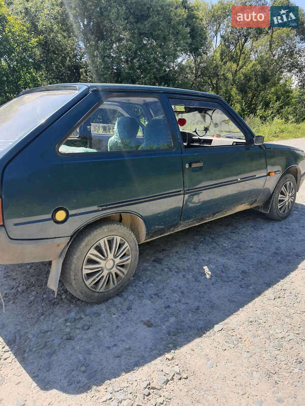 Хэтчбек ЗАЗ 1102 Таврия-Нова 2004 в Збараже фото 4 Хэтчбек ЗАЗ 1102 Таврия-Нова 2004 в Збараже