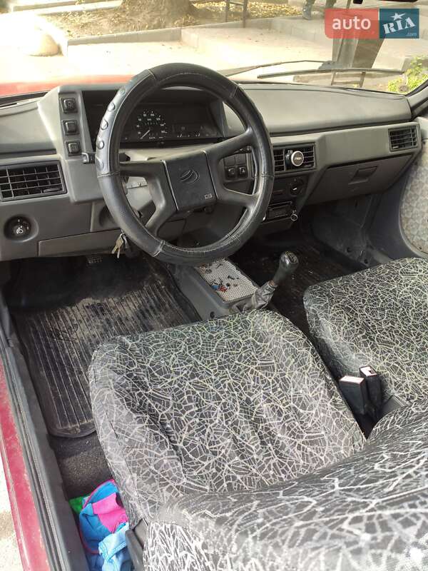 Хэтчбек ЗАЗ 1102 Таврия-Нова 2003 в Запорожье