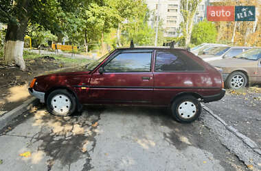 Хетчбек ЗАЗ 1102 Таврія-Нова 2000 в 