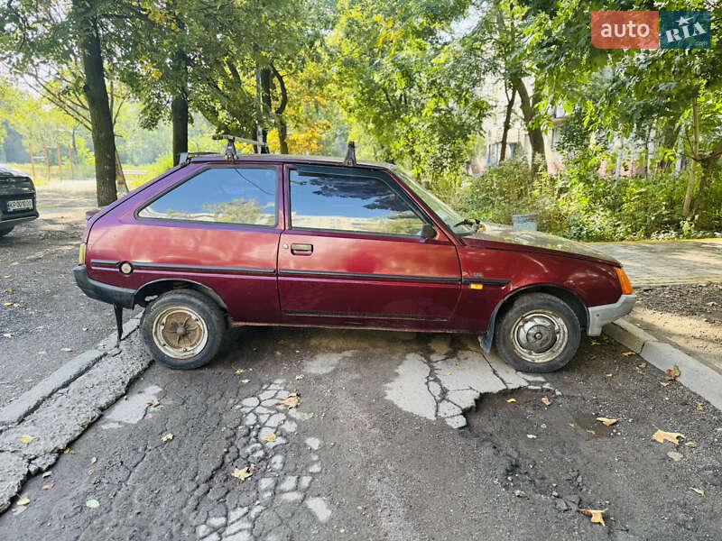 Хэтчбек ЗАЗ 1102 Таврия-Нова 2000 в Запорожье