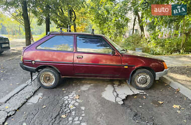 Хетчбек ЗАЗ 1102 Таврія-Нова 2000 в 