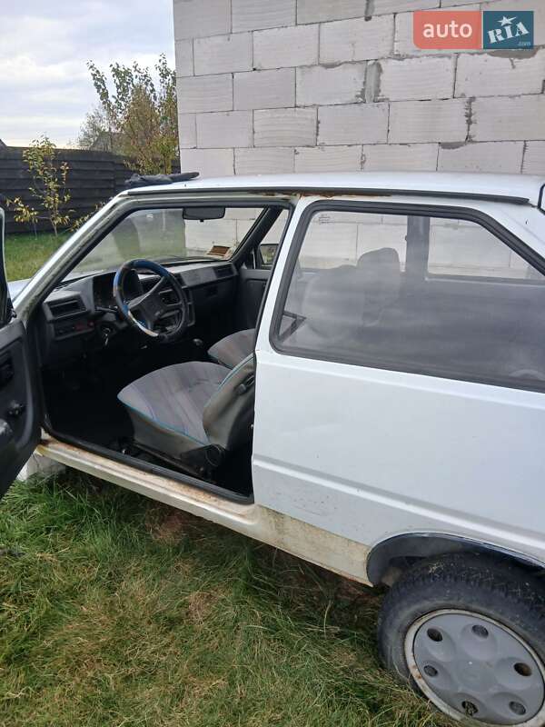 Хэтчбек ЗАЗ 1102 Таврия-Нова 2004 в Старой Выжевке фото Хэтчбек ЗАЗ 1102 Таврия-Нова 2004 в Старой Выжевке