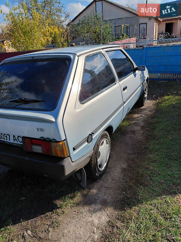 Хэтчбек ЗАЗ 1102 Таврия-Нова 2005 в Горишних Плавнях фото 3 Хэтчбек ЗАЗ 1102 Таврия-Нова 2005 в Горишних Плавнях