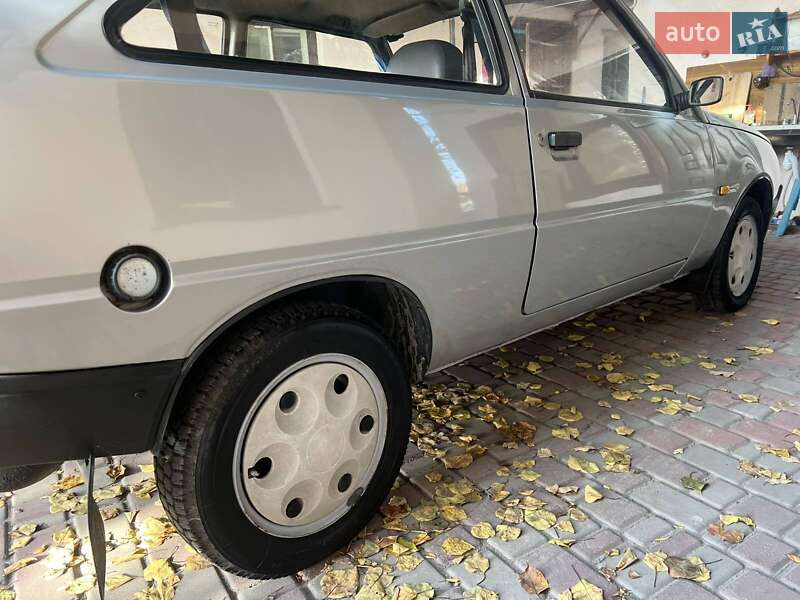 Хэтчбек ЗАЗ 1102 Таврия-Нова 2006 в Запорожье фото 18 Хэтчбек ЗАЗ 1102 Таврия-Нова 2006 в Запорожье