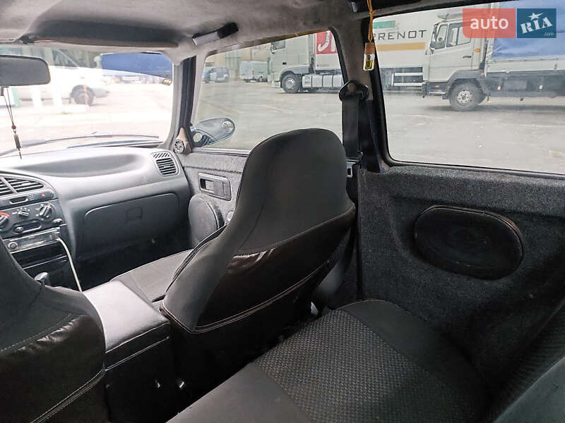 Хетчбек ЗАЗ 1102 Таврія-Нова 2001 в Дніпрі фото 12 Хетчбек ЗАЗ 1102 Таврія-Нова 2001 в Дніпрі