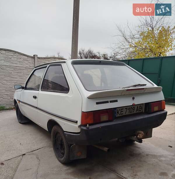 Хетчбек ЗАЗ 1102 Таврія-Нова 2004 в Дніпрі фото 6 Хетчбек ЗАЗ 1102 Таврія-Нова 2004 в Дніпрі