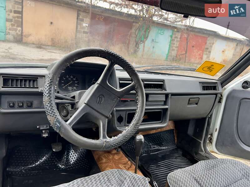 Хетчбек ЗАЗ 1102 Таврія-Нова 2005 в Краматорську фото 7 Хетчбек ЗАЗ 1102 Таврія-Нова 2005 в Краматорську