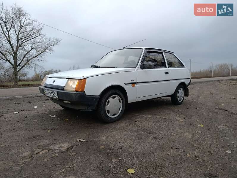 Хетчбек ЗАЗ 1102 Таврія-Нова 2001 в Новомиколаївці фото 3 Хетчбек ЗАЗ 1102 Таврія-Нова 2001 в Новомиколаївці