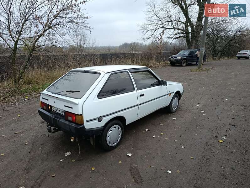 Хетчбек ЗАЗ 1102 Таврія-Нова 2001 в Новомиколаївці фото 12 Хетчбек ЗАЗ 1102 Таврія-Нова 2001 в Новомиколаївці