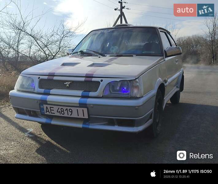 Хэтчбек ЗАЗ 1102 Таврия-Нова 1998 в Вольногорске