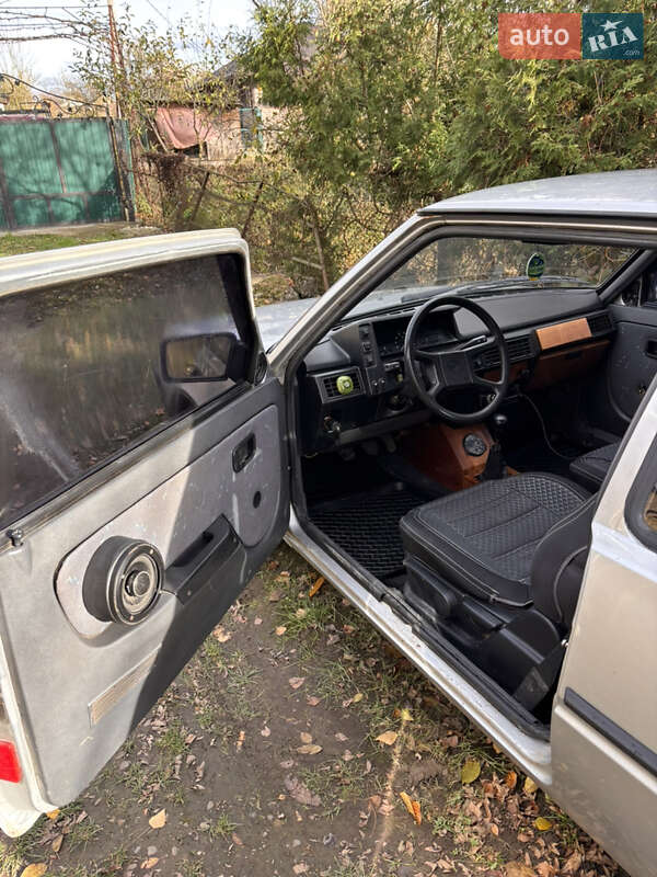 Хетчбек ЗАЗ 1102 Таврія-Нова 1998 в Івано-Франківську фото 6 Хетчбек ЗАЗ 1102 Таврія-Нова 1998 в Івано-Франківську