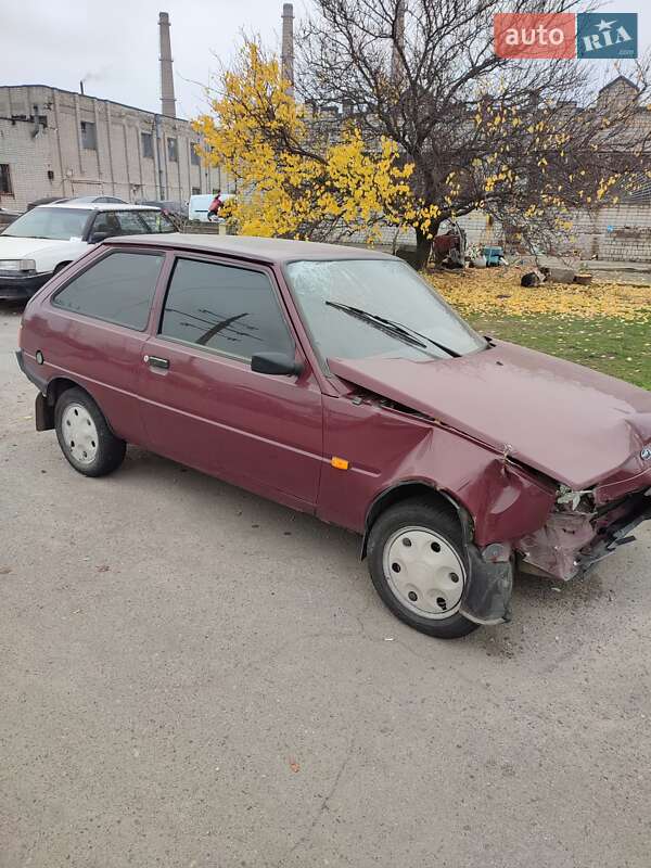 Хэтчбек ЗАЗ 1102 Таврия-Нова 2004 в Днепре