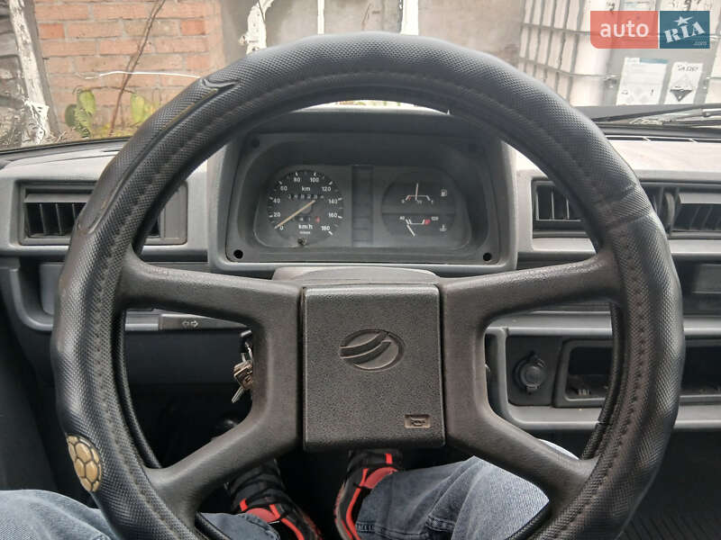 Хэтчбек ЗАЗ 1102 Таврия-Нова 2004 в Хмельницком