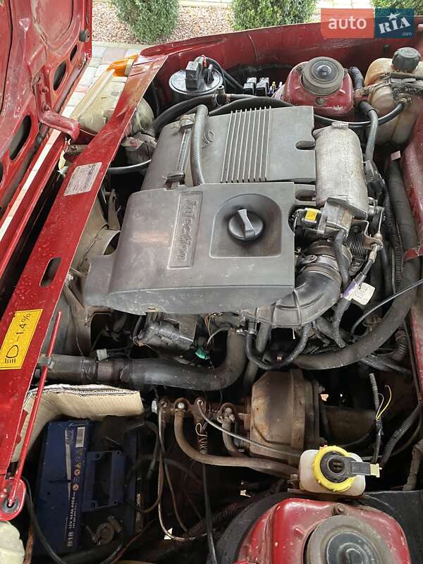 Хэтчбек ЗАЗ 1102 Таврия-Нова 2006 в Житомире