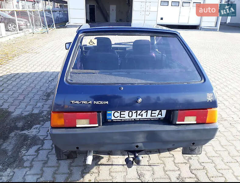 Хетчбек ЗАЗ 1102 Таврія-Нова 2004 в Чернівцях