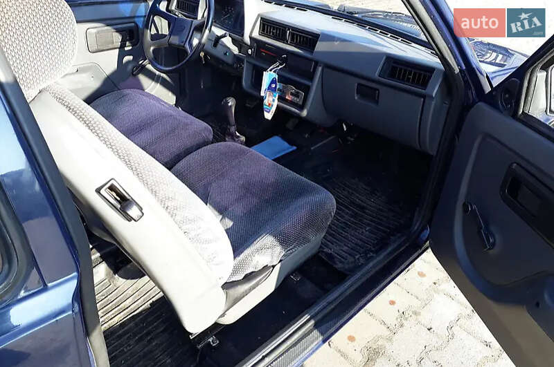 Хетчбек ЗАЗ 1102 Таврія-Нова 2004 в Чернівцях